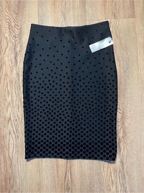 Black Polka Dot Pencil Skirt - Sleek Women's Work-to-Evening Style